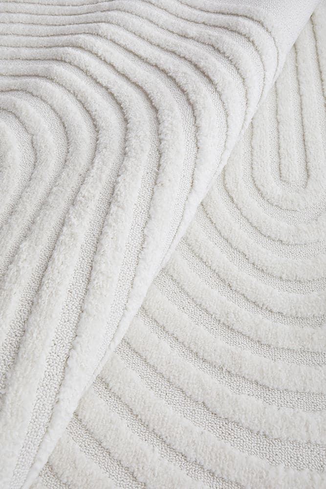 Lotus Abbey White Runner Rug