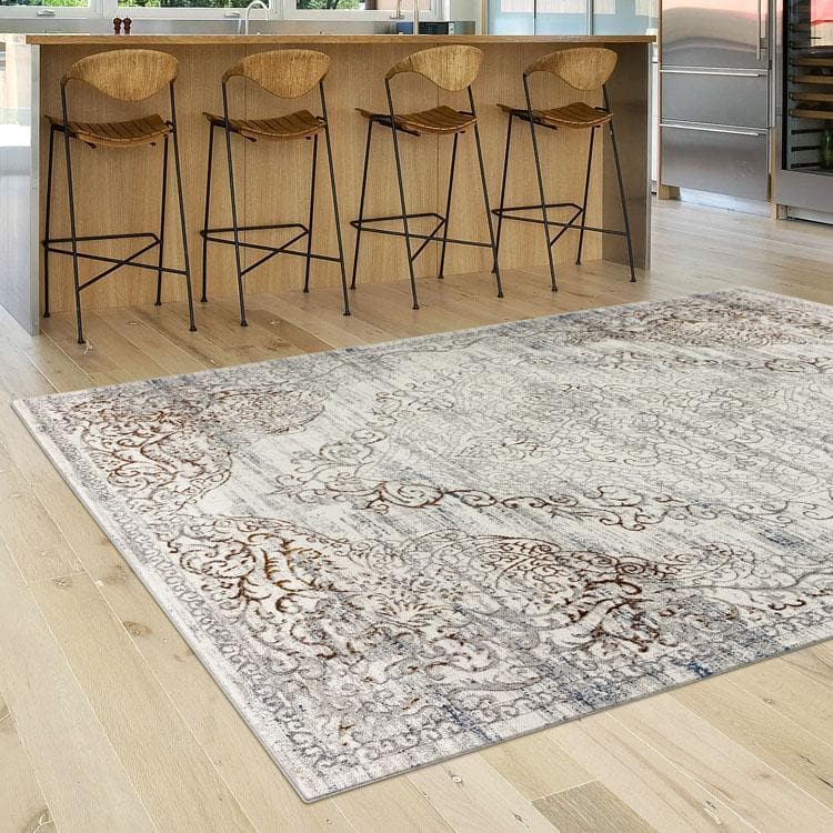 Charm 626 Cream Poly viscose mix shimmering traditional rug