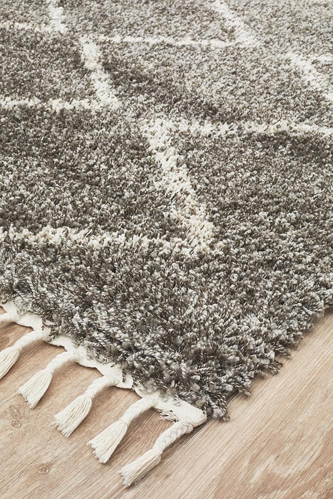 Mia penn Grey shaggy rug