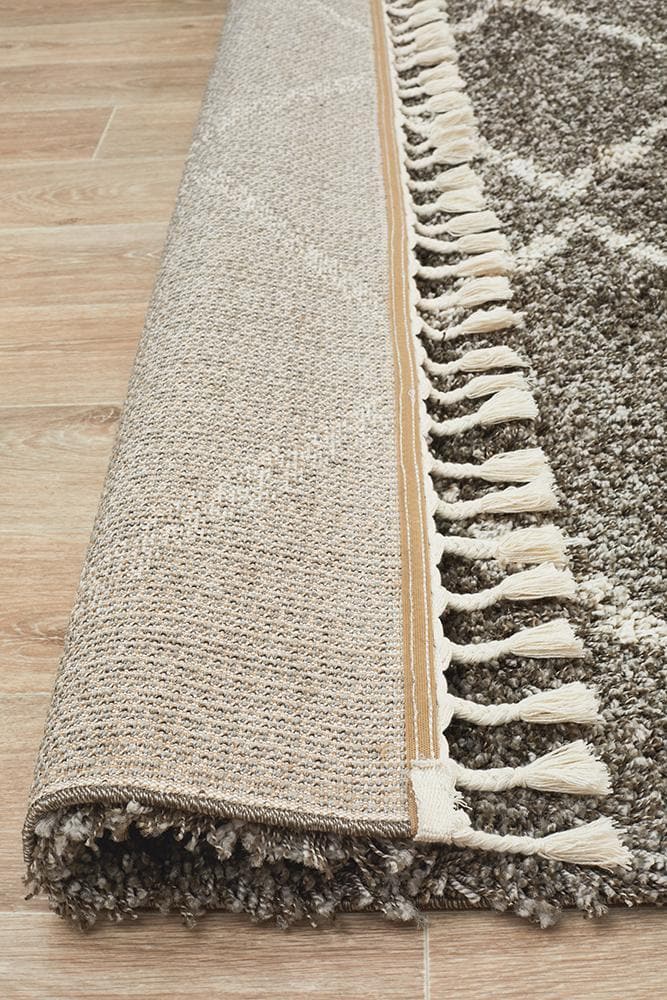 Mia penn Grey shaggy rug