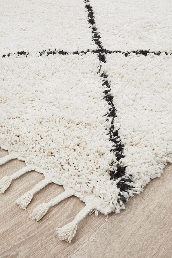 Mia lane white shaggy rug