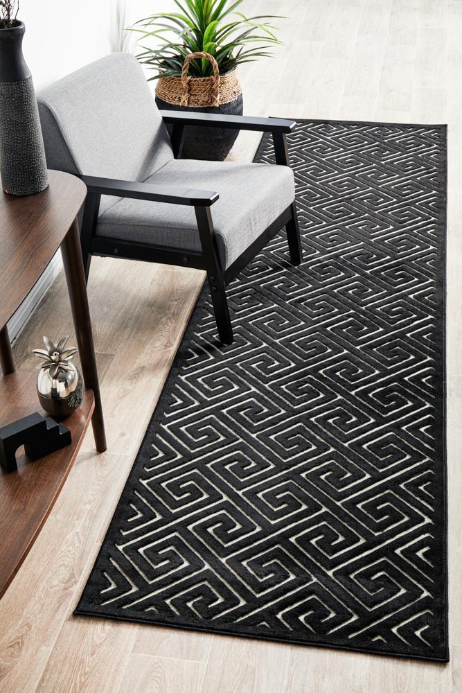 New York Alice Black & Gold Runner Rug