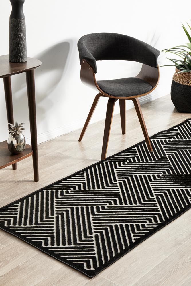 New York Cindy Black & Gold Runner Rug