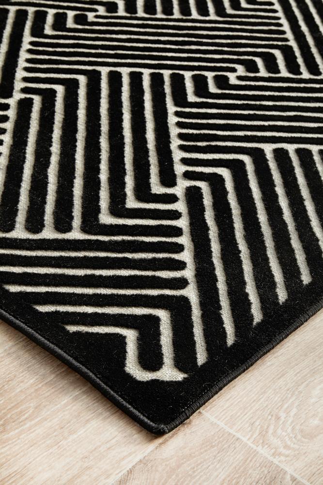 New York Cindy Black & Gold Runner Rug